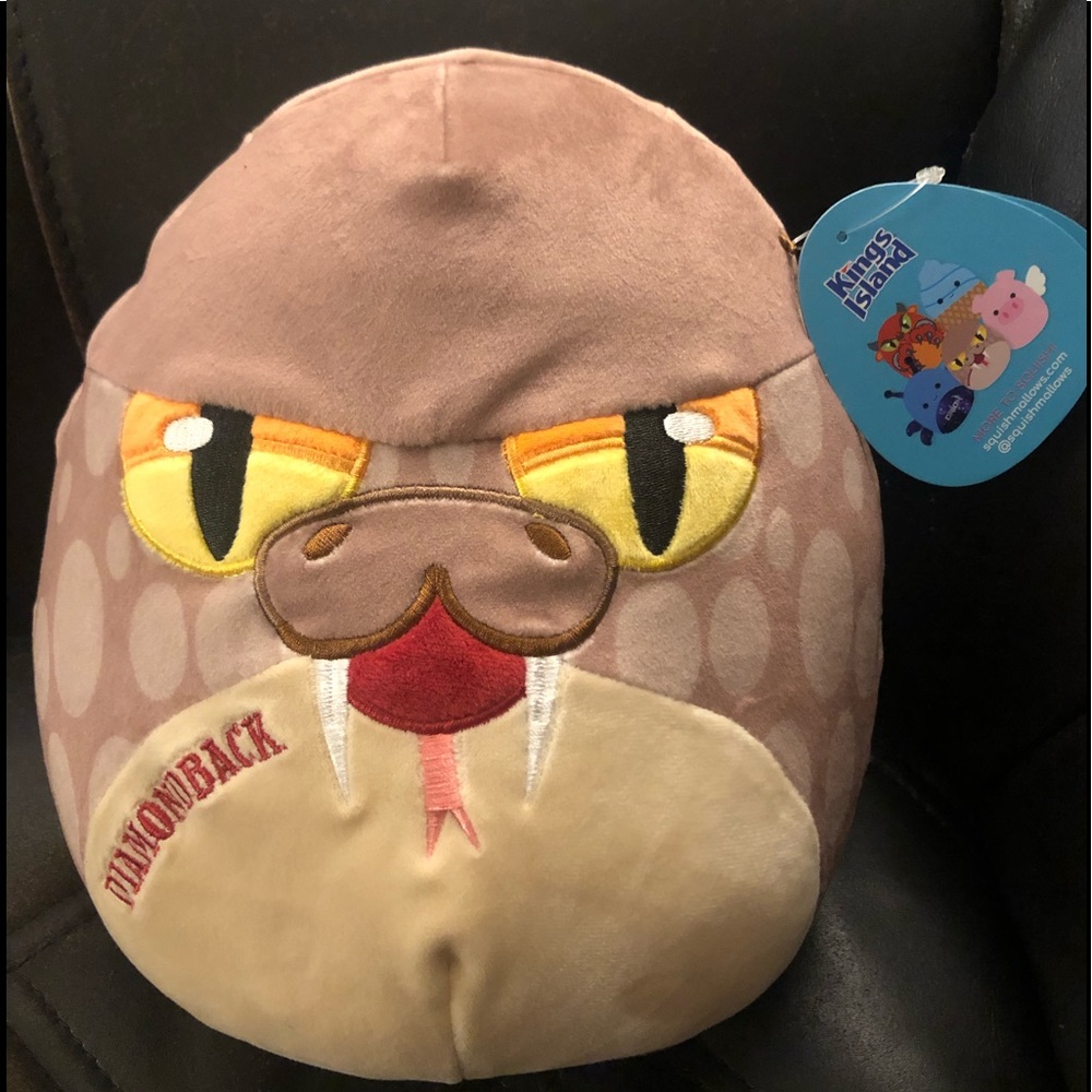 Kings Island exclusive 8” Rattles squishmallow